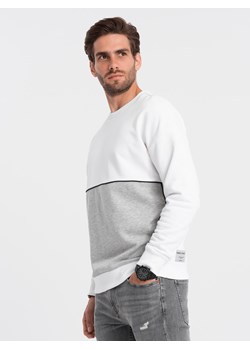 Bluza męska OVERSIZE z kontrastowym łączeniem kolorów - biało-szara V1 OM-SSNZ-0130 ze sklepu ombre w kategorii Bluzy męskie - zdjęcie 183552997