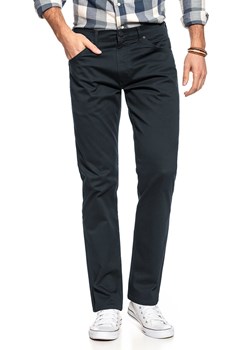 WRANGLER SPODNIE MĘSKIE GREENSBORO NAVY W15Q12114 112126824 ze sklepu YouNeedit.pl w kategorii Spodnie męskie - zdjęcie 183553226