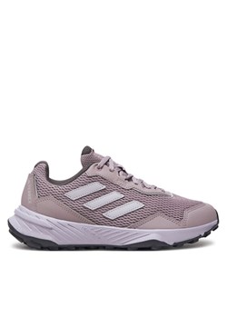 Buty do biegania adidas Tracefinder Trail IG8933 Fioletowy ze sklepu eobuwie.pl w kategorii Buty sportowe damskie - zdjęcie 183572989