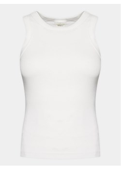 Gina Tricot Top Basic 13894 Biały Regular Fit ze sklepu MODIVO w kategorii Bluzki damskie - zdjęcie 183578687