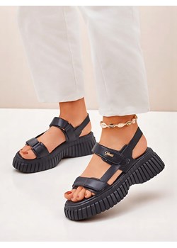 Royalfashion Damskie sandały na grubszej podeszwie Hortez ze sklepu royalfashion.pl w kategorii Sandały damskie - zdjęcie 183582075
