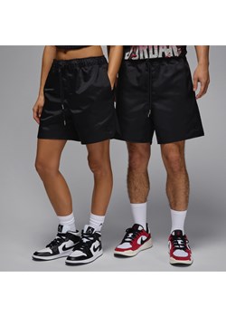 Męskie spodenki z tkaniny Jordan Essentials 13 cm - Czerń ze sklepu Nike poland w kategorii Spodenki męskie - zdjęcie 183585198