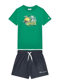 Champion Komplet t-shirt i spodenki 307063 Zielony Regular Fit ze sklepu MODIVO w kategorii Komplety chłopięce - zdjęcie 183593468