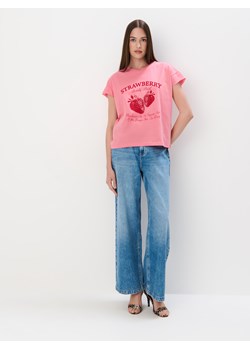 Mohito - T-shirt z owocowym nadrukiem - różowy ze sklepu Mohito w kategorii Bluzki damskie - zdjęcie 183595235