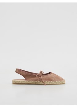 Reserved - Zamszowe espadryle z wiązaniem - brązowy ze sklepu Reserved w kategorii Espadryle damskie - zdjęcie 183595319