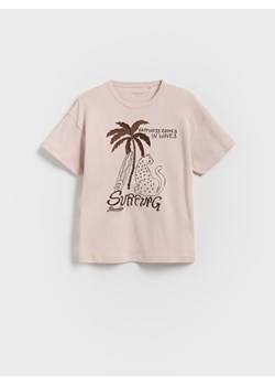 Reserved - T-shirt z haftem i cekinami - pastelowy róż ze sklepu Reserved w kategorii Bluzki dziewczęce - zdjęcie 183595936