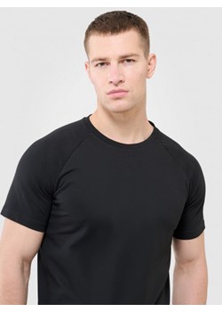 Męski t-shirt basic  Outhorn OTHWAW24TTSHM2378 - czarny ze sklepu Sportstylestory.com w kategorii T-shirty męskie - zdjęcie 183595969