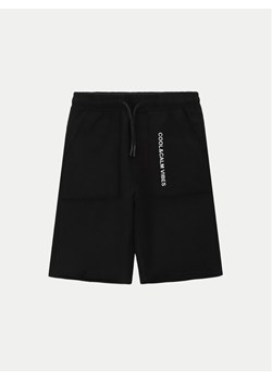 Coccodrillo Szorty sportowe WC4120501VBC Czarny Regular Fit ze sklepu MODIVO w kategorii Spodenki chłopięce - zdjęcie 183601167