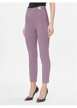Elisabetta Franchi Spodnie materiałowe PA-005-36E3-V280 Fioletowy Slim Fit ze sklepu MODIVO w kategorii Spodnie damskie - zdjęcie 183612717
