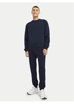 Jack&Jones Dres Bradley 12251412 Granatowy Relaxed Fit - id: 0000304618321 - marki Jack & Jones - 183612915 Jack&Jones Dres Bradley 12251412 Granatowy Relaxed Fit ze sklepu MODIVO w kategorii Dresy męskie - zdjęcie 183612915