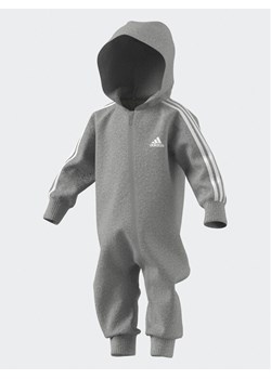 adidas Kombinezon IJ8111 Szary Regular Fit ze sklepu MODIVO w kategorii Kombinezony dziewczęce - zdjęcie 183613077
