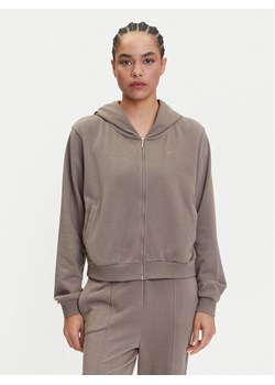 Nike Bluza Chill Terry FN2415 Brązowy Relaxed Fit ze sklepu MODIVO w kategorii Bluzy damskie - zdjęcie 183620195