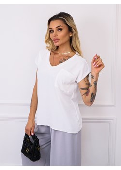 BLUZKA W SEREK Z KIESZONKĄ- ECRU ze sklepu olika.com.pl w kategorii Bluzki damskie - zdjęcie 183626519
