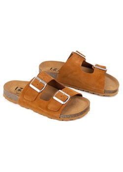 Vriston Buty damskie klapki regulowane izzi alex brandy brąz - id: 225843 - marki Vriston - 183628555 Vriston Buty damskie klapki regulowane izzi alex brandy brąz ze sklepu ButyModne.pl w kategorii Klapki damskie - zdjęcie 183628555