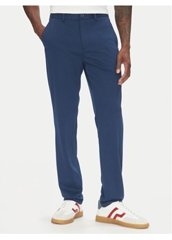 Lindbergh Chinosy 30-006052 Niebieski Slim Fit ze sklepu MODIVO w kategorii Spodnie męskie - zdjęcie 183631428
