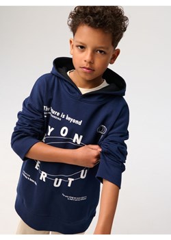 Sinsay - Bluza hoodie z nadrukiem - granatowy ze sklepu Sinsay w kategorii Bluzy chłopięce - zdjęcie 183638149