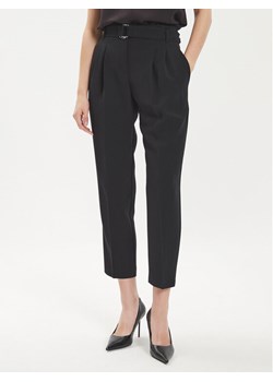 Boss Spodnie materiałowe Tapiah 50490037 Czarny Regular Fit ze sklepu MODIVO w kategorii Spodnie damskie - zdjęcie 183639565