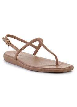 Sandały Crocs Miami Thong Flip 209793-2JJ brązowe ze sklepu ButyModne.pl w kategorii Sandały damskie - zdjęcie 183651886