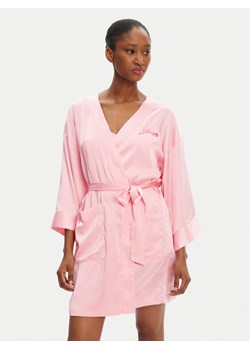 Juicy Couture Szlafrok JCLRB125513 Różowy ze sklepu MODIVO w kategorii Szlafroki damskie - zdjęcie 183652328