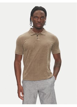 Lindbergh Polo 30-404263 Beżowy Relaxed Fit ze sklepu MODIVO w kategorii T-shirty męskie - zdjęcie 183652547