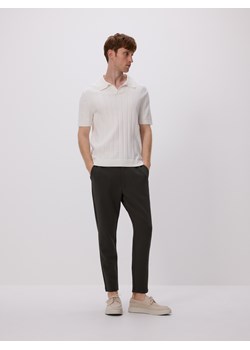 Reserved - Spodnie chino slim fit - brązowy ze sklepu Reserved w kategorii Spodnie męskie - zdjęcie 183662409