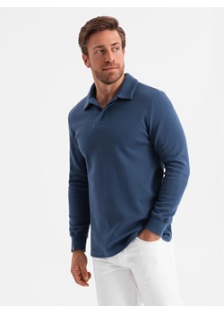 Bluza męska z kołnierzykiem polo ze strukturalnej dzianiny - ciemnoniebieska V5 OM-SSNZ-0149 ze sklepu ombre w kategorii Bluzy męskie - zdjęcie 183664565
