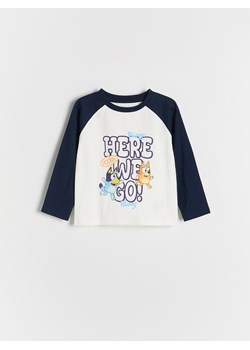 Reserved - Bawełniany longsleeve Bluey - złamana biel ze sklepu Reserved w kategorii T-shirty chłopięce - zdjęcie 183667529