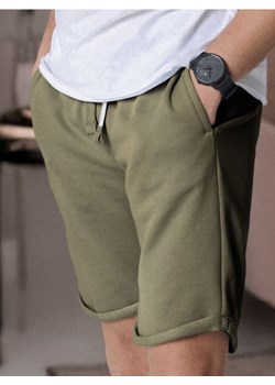 Sinsay - Szorty slim fit - khaki ze sklepu Sinsay w kategorii Spodenki męskie - zdjęcie 183672227
