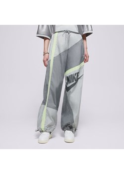 NIKE SPODNIE W NSW STREET WVN OH PANT ze sklepu Sizeer w kategorii Spodnie damskie - zdjęcie 183675798