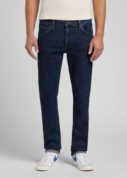 LEE MĘSKIE SPODNIE JEANSOWE LEE DAREN ZIP FLY DEEP DARK STONE 112144406 ze sklepu YouNeedit.pl w kategorii Jeansy męskie - zdjęcie 183676605