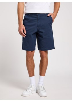LEE MĘSKIE SPODENKI MATERIAŁOWE LEE RELAXED CHINO SHORT DEEP NAVY 112363934 ze sklepu YouNeedit.pl w kategorii Spodenki męskie - zdjęcie 183676747