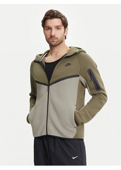 Nike Bluza Windrunner HV0949 Khaki Regular Fit ze sklepu MODIVO w kategorii Bluzy męskie - zdjęcie 183678927