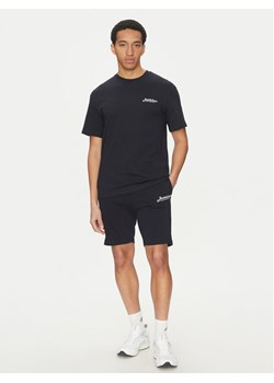Jack&Jones Komplet t-shirt i szorty sportowe Beau 12277466 Granatowy Relaxed Fit ze sklepu MODIVO w kategorii Spodenki męskie - zdjęcie 183679208