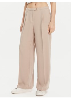 ONLY Spodnie materiałowe Leila 15338347 Beżowy Wide Leg ze sklepu MODIVO w kategorii Spodnie damskie - zdjęcie 183679245