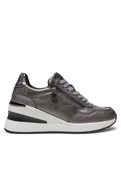 Sneakersy Xti 143074 Złoty ze sklepu eobuwie.pl w kategorii Buty sportowe damskie - zdjęcie 183687589