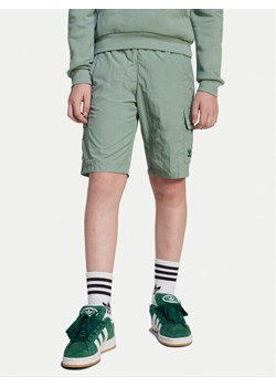 adidas Szorty sportowe Cargo JC8428 Zielony Regular Fit ze sklepu MODIVO w kategorii Spodenki chłopięce - zdjęcie 183689079