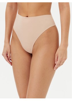 Hunkemöller Stringi Smooth 206774 Beżowy ze sklepu MODIVO w kategorii Majtki damskie - zdjęcie 183701048