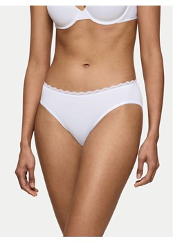Triumph Figi klasyczne Feel Of Cotton 10224973 Biały ze sklepu MODIVO w kategorii Majtki damskie - zdjęcie 183701205