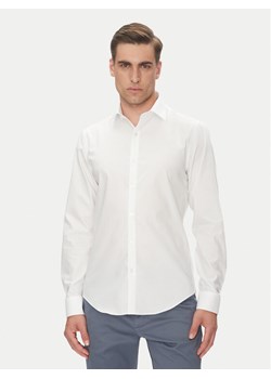 Calvin Klein Koszula LV019EU017 Biały Slim Fit ze sklepu MODIVO w kategorii Koszule męskie - zdjęcie 183706417