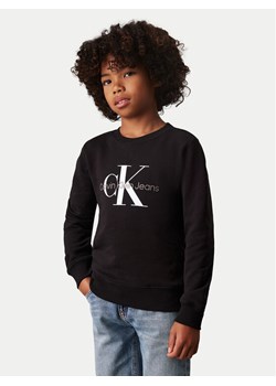 Calvin Klein Jeans Bluza Monogram IU0IU00675 M Czarny Regular Fit ze sklepu MODIVO w kategorii Bluzy chłopięce - zdjęcie 183706458