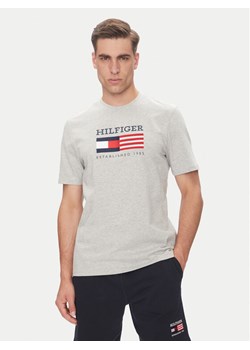 Tommy Hilfiger T-Shirt American Monotype MW0MW39843 Szary Regular Fit ze sklepu MODIVO w kategorii T-shirty męskie - zdjęcie 183706468