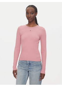 Tommy Jeans Bluzka Essential DW0DW17387 Różowy Slim Fit ze sklepu MODIVO w kategorii Bluzki damskie - zdjęcie 183706479