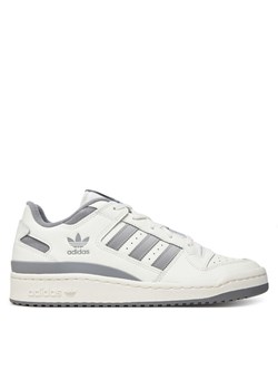 adidas Sneakersy Forum Low CL JI3266 Biały ze sklepu MODIVO w kategorii Buty sportowe męskie - zdjęcie 183718788