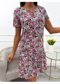 Sukienka w Drobne Kwiatki z Falbanką Plus Size ze sklepu ModnaKiecka.pl w kategorii Sukienki - zdjęcie 183721557