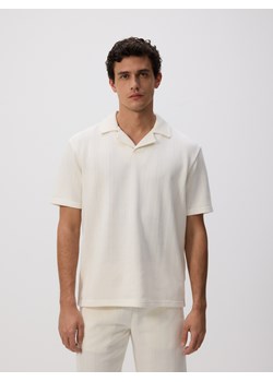 Reserved - Strukturalne polo comfort fit - złamana biel ze sklepu Reserved w kategorii T-shirty męskie - zdjęcie 183721718