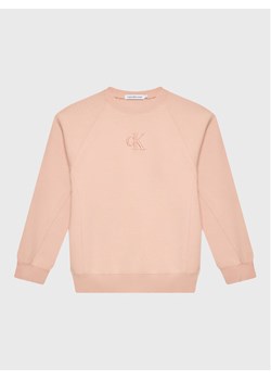 Calvin Klein Jeans Bluza Embroidery IG0IG02004 Różowy Relaxed Fit - id: 0000301946328 - marki Calvin Klein - 183725258 Calvin Klein Jeans Bluza Embroidery IG0IG02004 Różowy Relaxed Fit ze sklepu MODIVO w kategorii Bluzy dziewczęce - zdjęcie 183725258