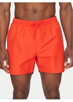 Calvin Klein Swimwear Szorty kąpielowe KM0KM01109 Czerwony Regular Fit ze sklepu MODIVO w kategorii Kąpielówki - zdjęcie 183737265