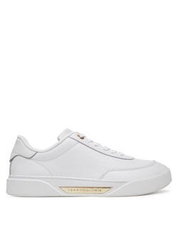 Sneakersy Tommy Hilfiger FW0FW08682 Biały ze sklepu eobuwie.pl w kategorii Buty sportowe damskie - zdjęcie 183747526