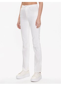 Gina Tricot Jeansy 18983 Biały Slim Fit ze sklepu MODIVO w kategorii Jeansy damskie - zdjęcie 183758839