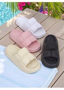 Royalfashion Damskie klapki na płaskiej podeszwie Summer Glide ze sklepu royalfashion.pl w kategorii Klapki damskie - zdjęcie 183762798